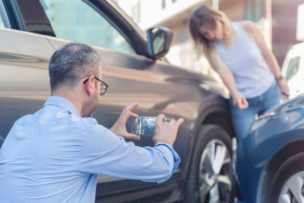 Professional Full Coverage Car Insurance technician working in Gladeville, TN